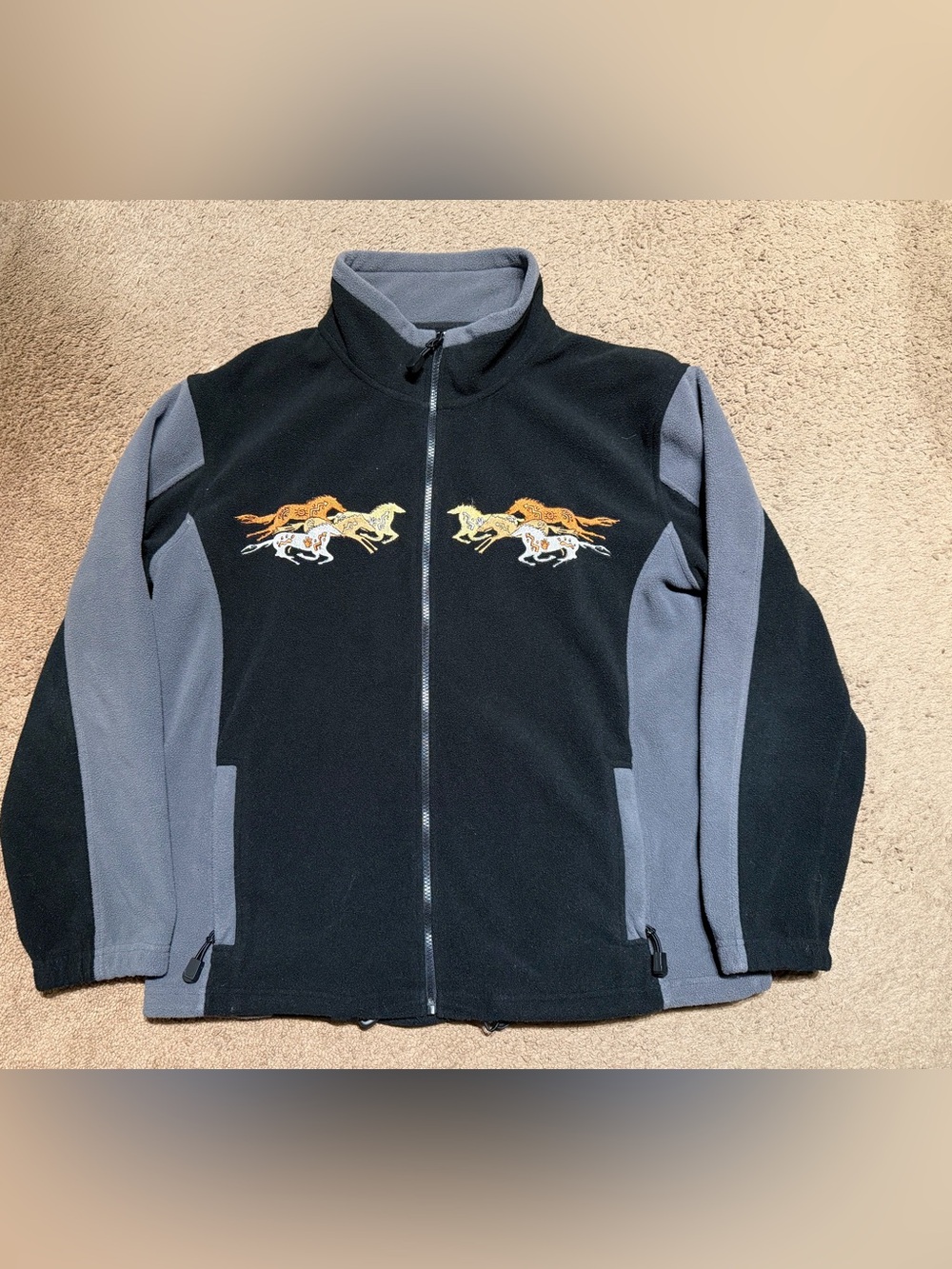 Angderson 1990s
Southwestern Horse Fleece
Jacket